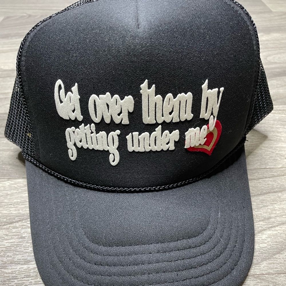 Trucker - Picture 3 of 3